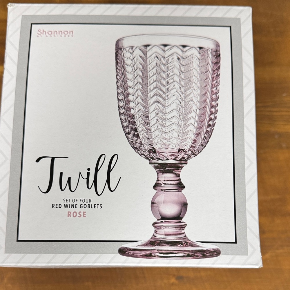 Shannon Twill Rose Wine Goblets